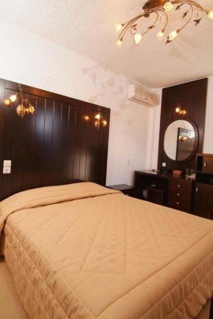 Hotel Taxiarches Aristi Luaran gambar