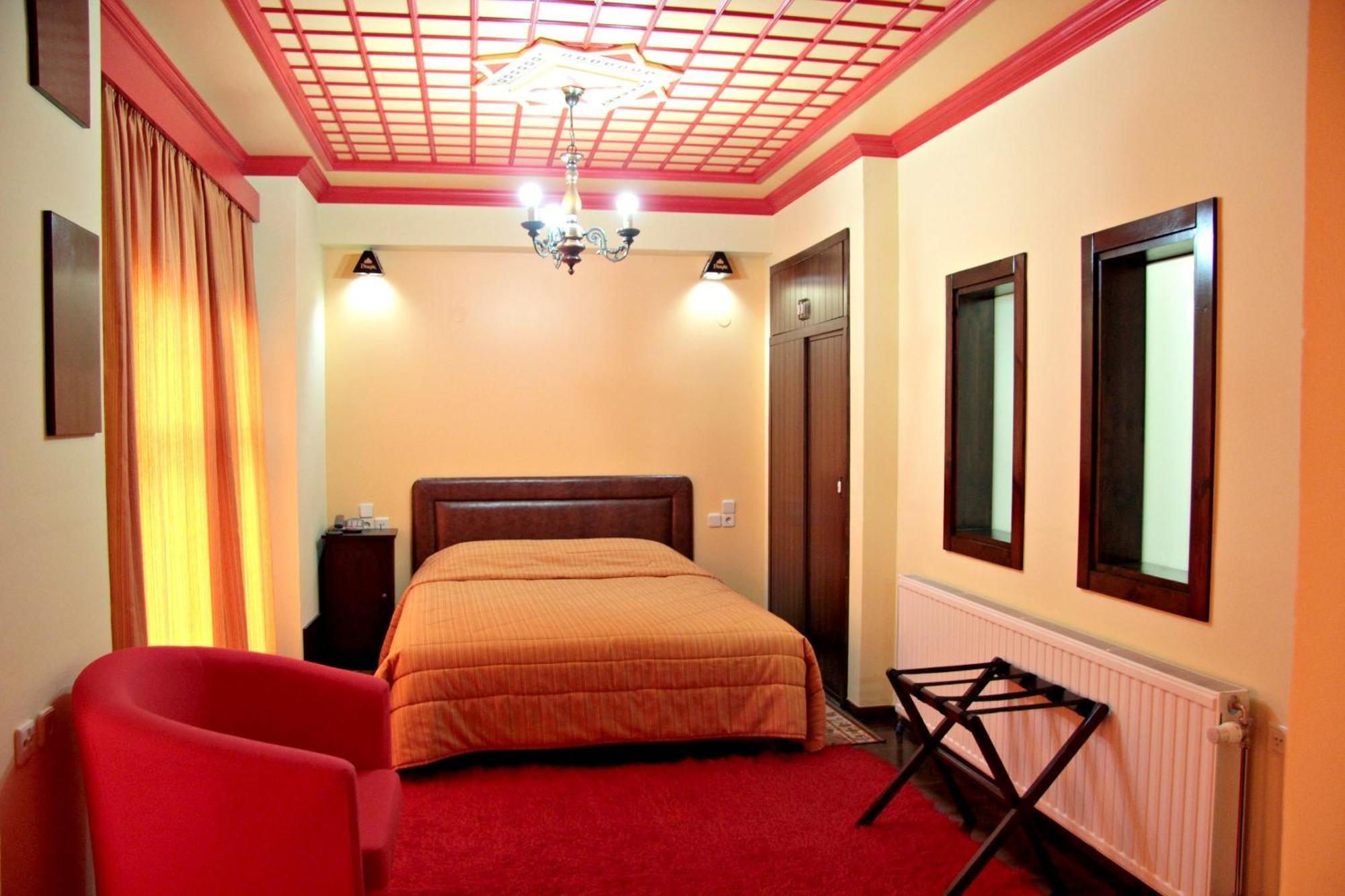 Hotel Taxiarches Aristi Luaran gambar
