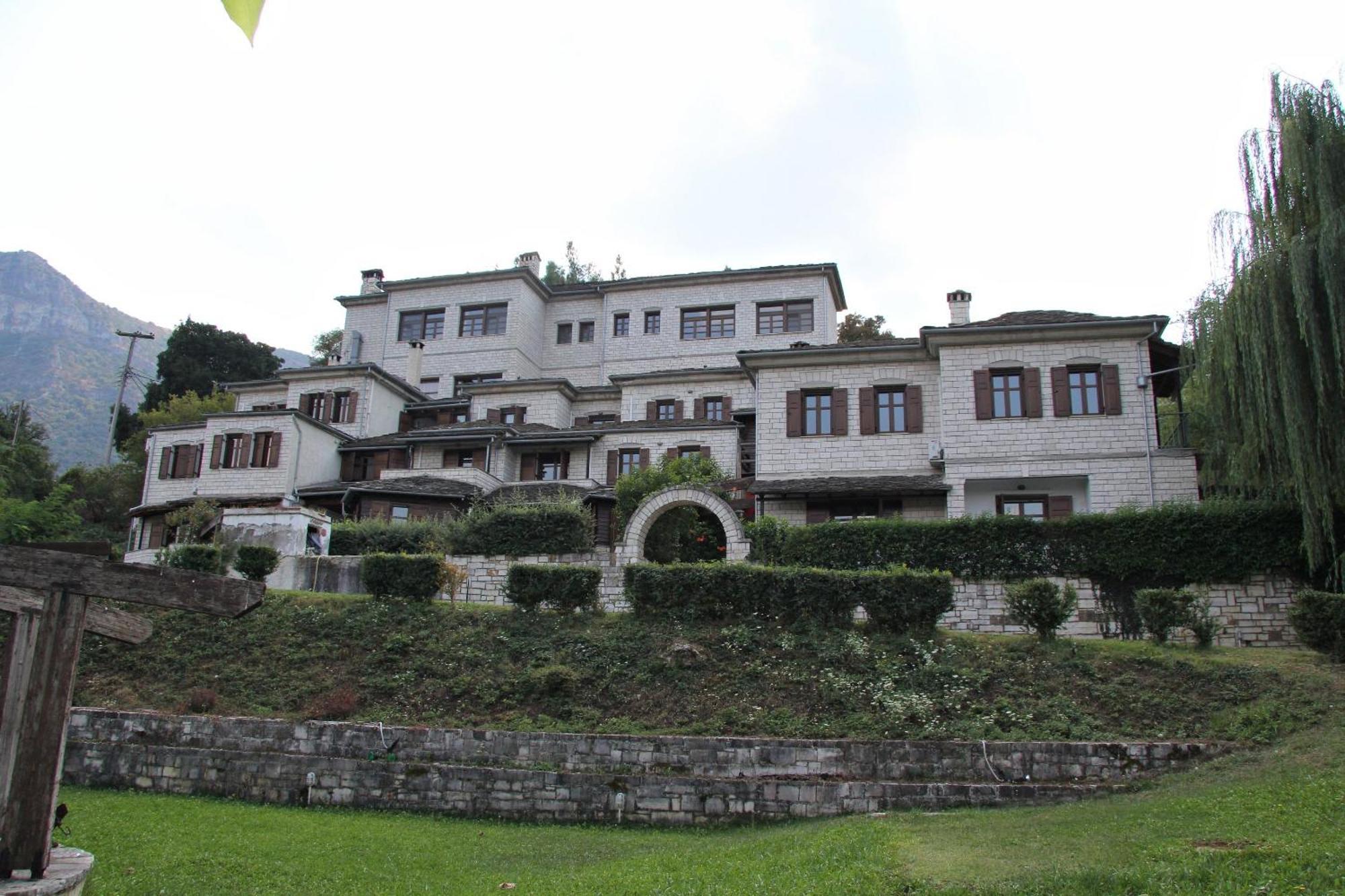 Hotel Taxiarches Aristi Luaran gambar