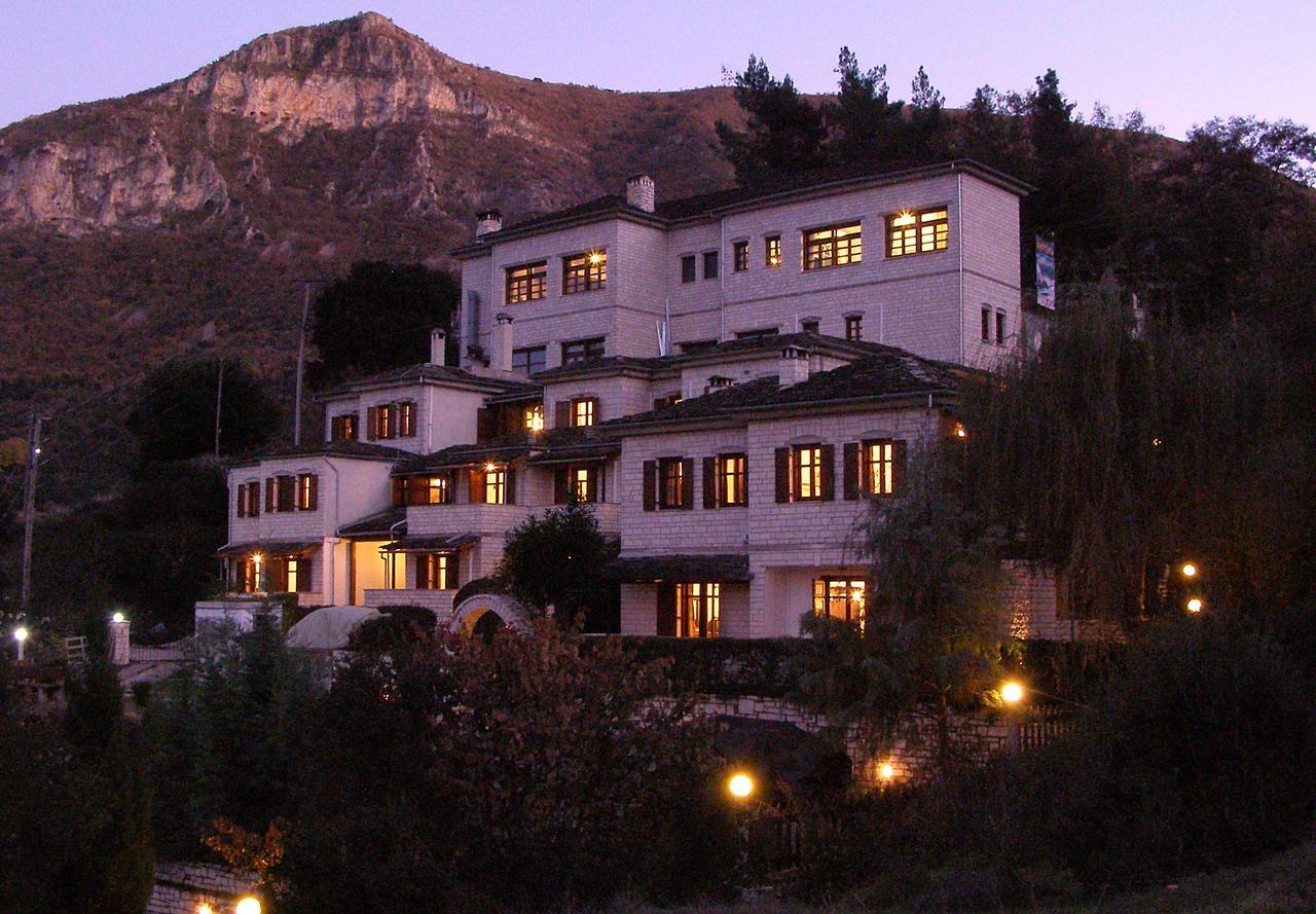 Hotel Taxiarches Aristi Luaran gambar